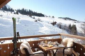 Daily buffet breakfast for a fee - Logis Hôtel la Cremaillère (Le Grand-Bornand)