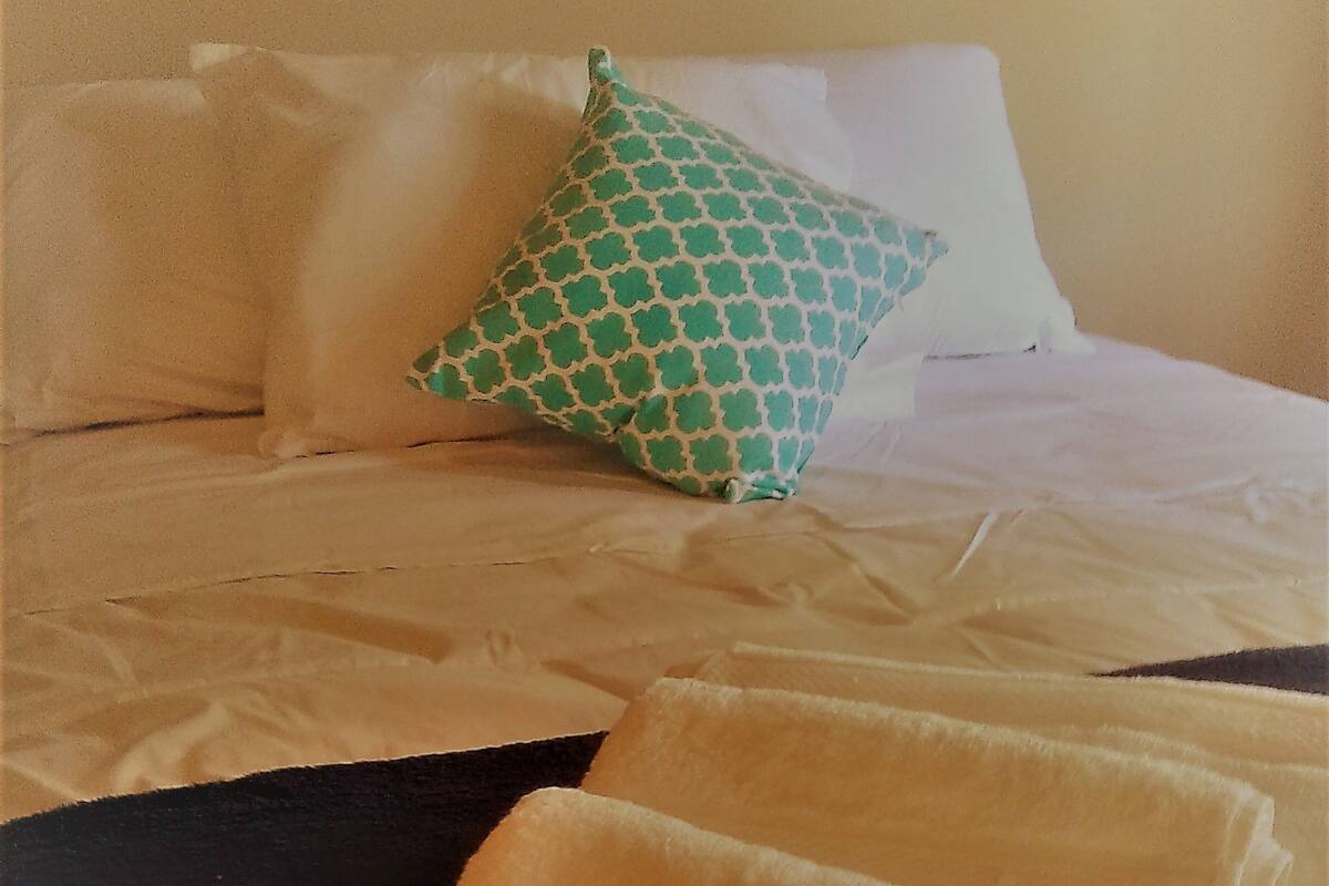 Premium bedding, rollaway beds, free WiFi