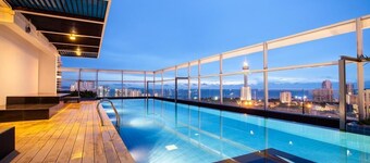 Simply Comfy Apartment by Patsamon