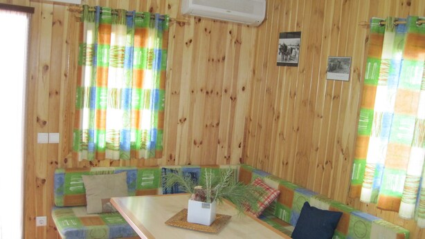 Bungalow, 2 Bedrooms (Max. 5 people) | Living room - Las Casas de la Vega (Enguidanos)