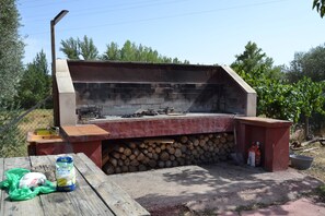 BBQ/picnic area - Las Casas de la Vega (Enguidanos)