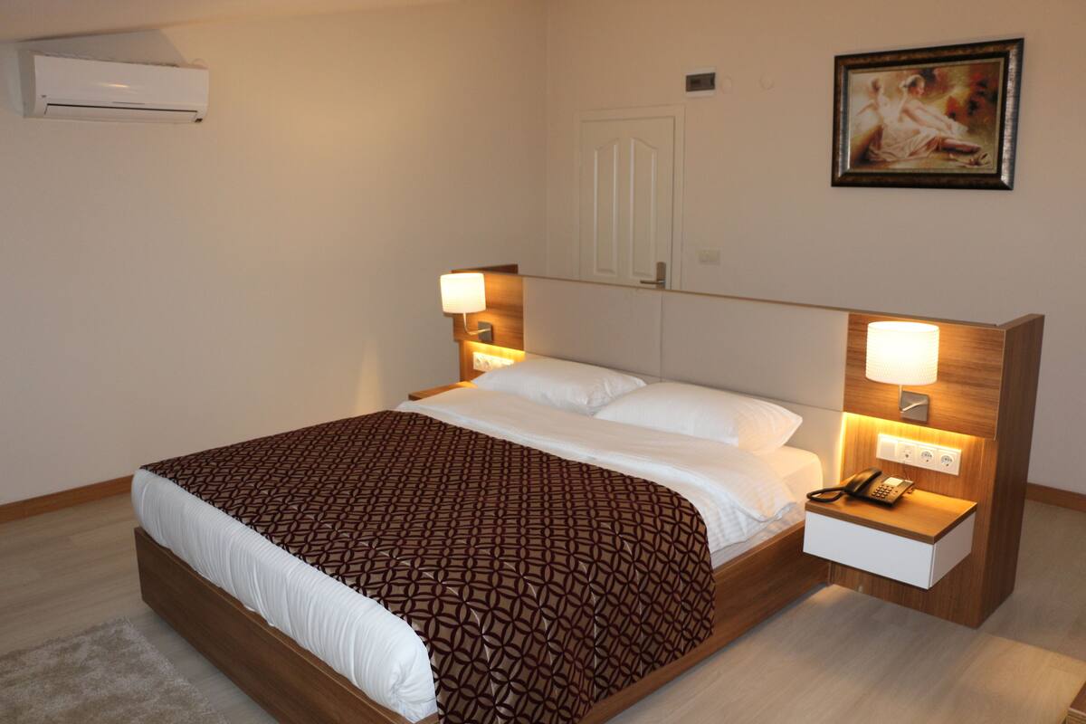 In-room safe, desk, iron/ironing board, free cots/infant beds