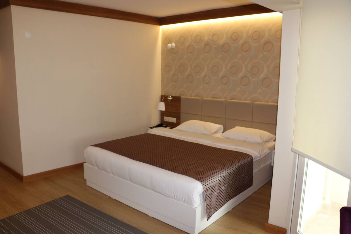 In-room safe, desk, iron/ironing board, free cots/infant beds