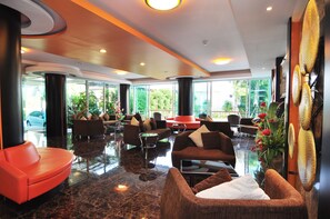 Lobby lounge - Almali Rawai Beach Residence (Rawai)