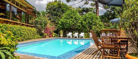 Outdoor pool, pool loungers