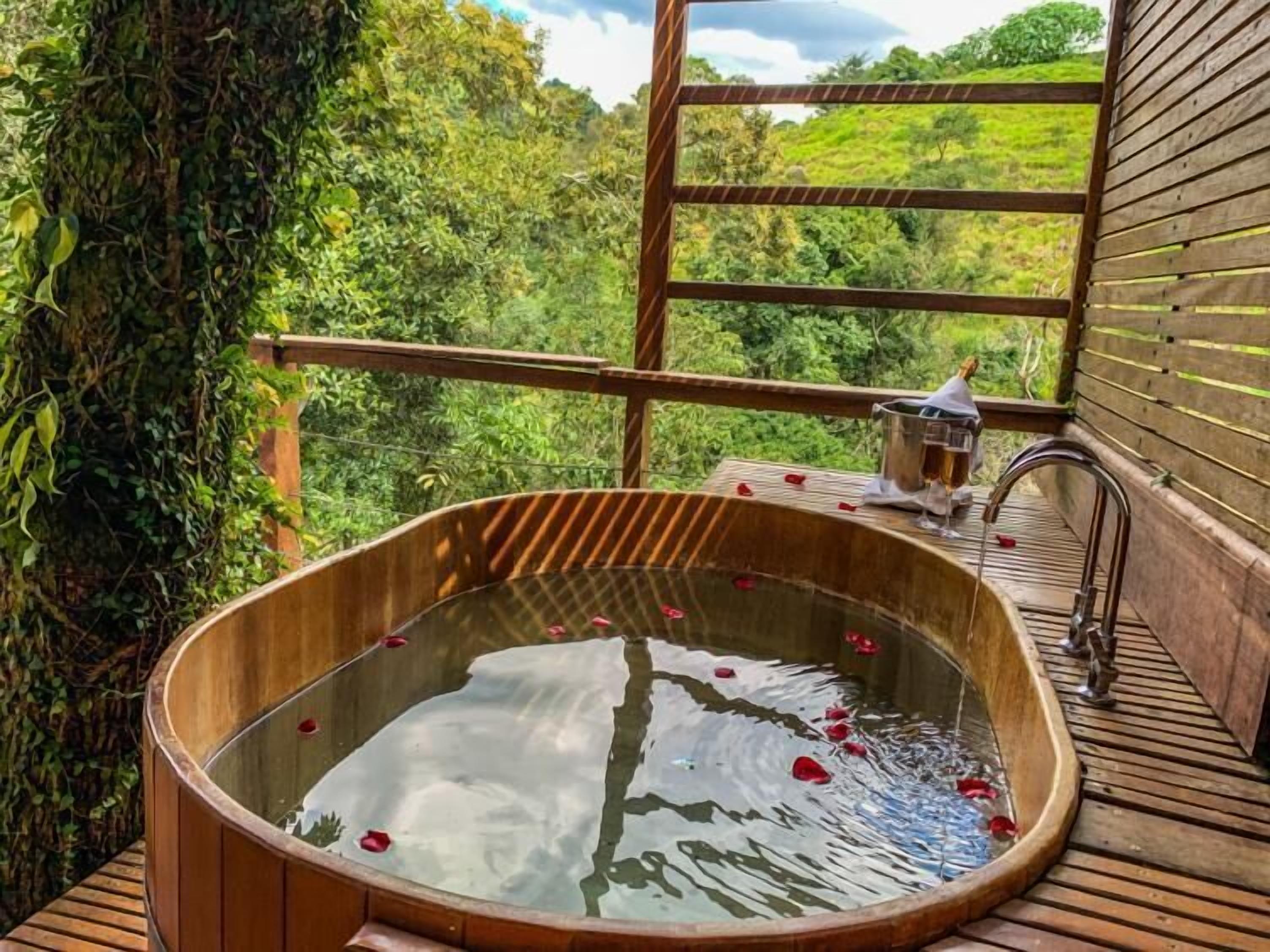 Baignoire relaxante profonde