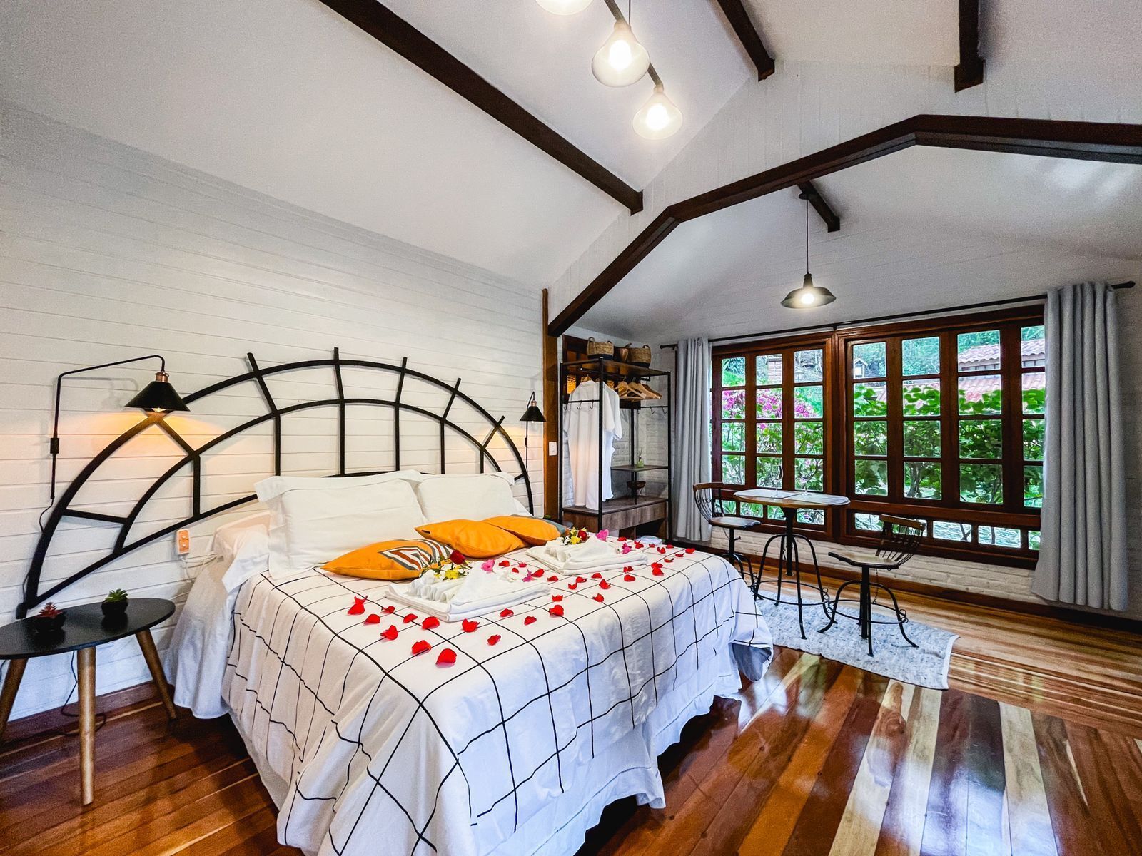 Literie de qualité supérieure, minibar, bureau, rideaux occultants