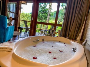 Luxury Chalet | Jetted bathtub