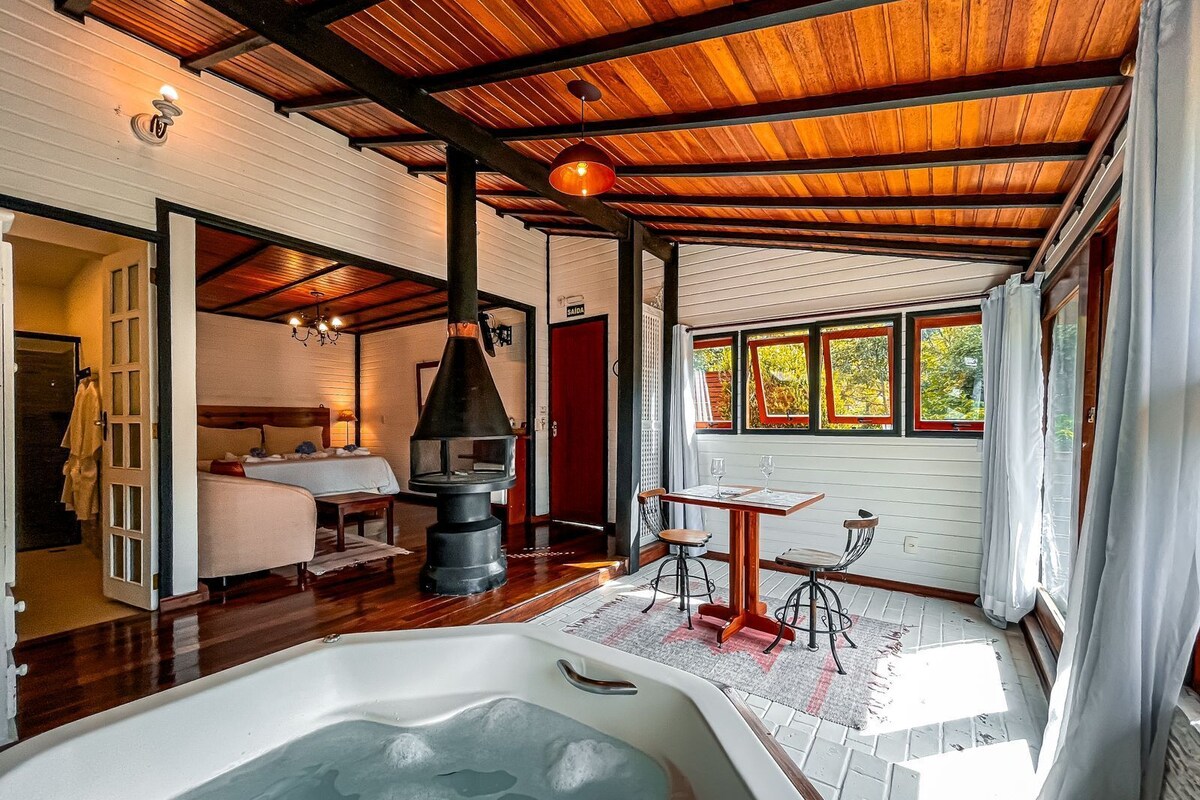 Standard Chalet | Premium bedding, minibar, desk, blackout curtains
