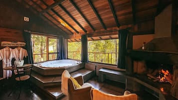 Luxury Chalet | Premium bedding, minibar, desk, blackout drapes