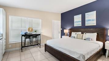 3 sovrum, strykjärn/strykbräda, gratis wi-fi och sängkläder