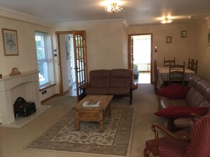 Interior detail - Inverness Apartments - New Cottage (Inverness)