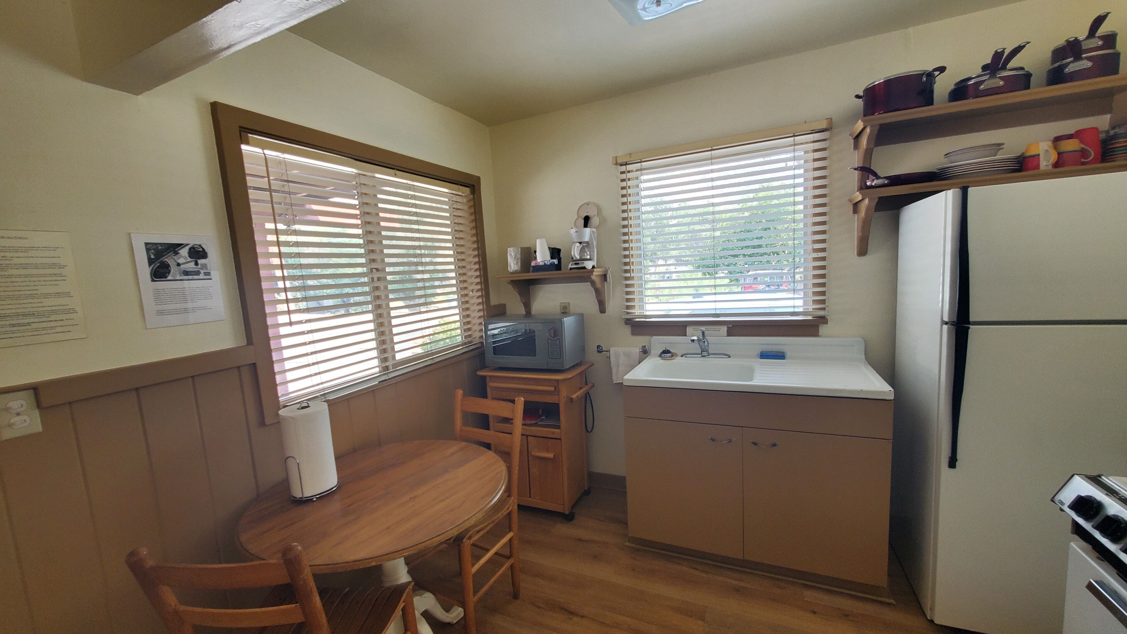 Suite, 1 cama King size, cocineta, vista al río | Servicio a la habitación
