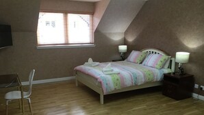 公寓 | 5 多间卧室、办公桌、熨斗/熨衣板、免费 WiFi