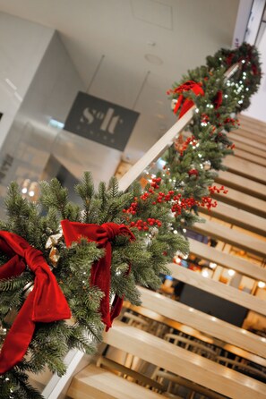 Lobby - Courtyard by Marriott Vilnius City Center (Vilnius)