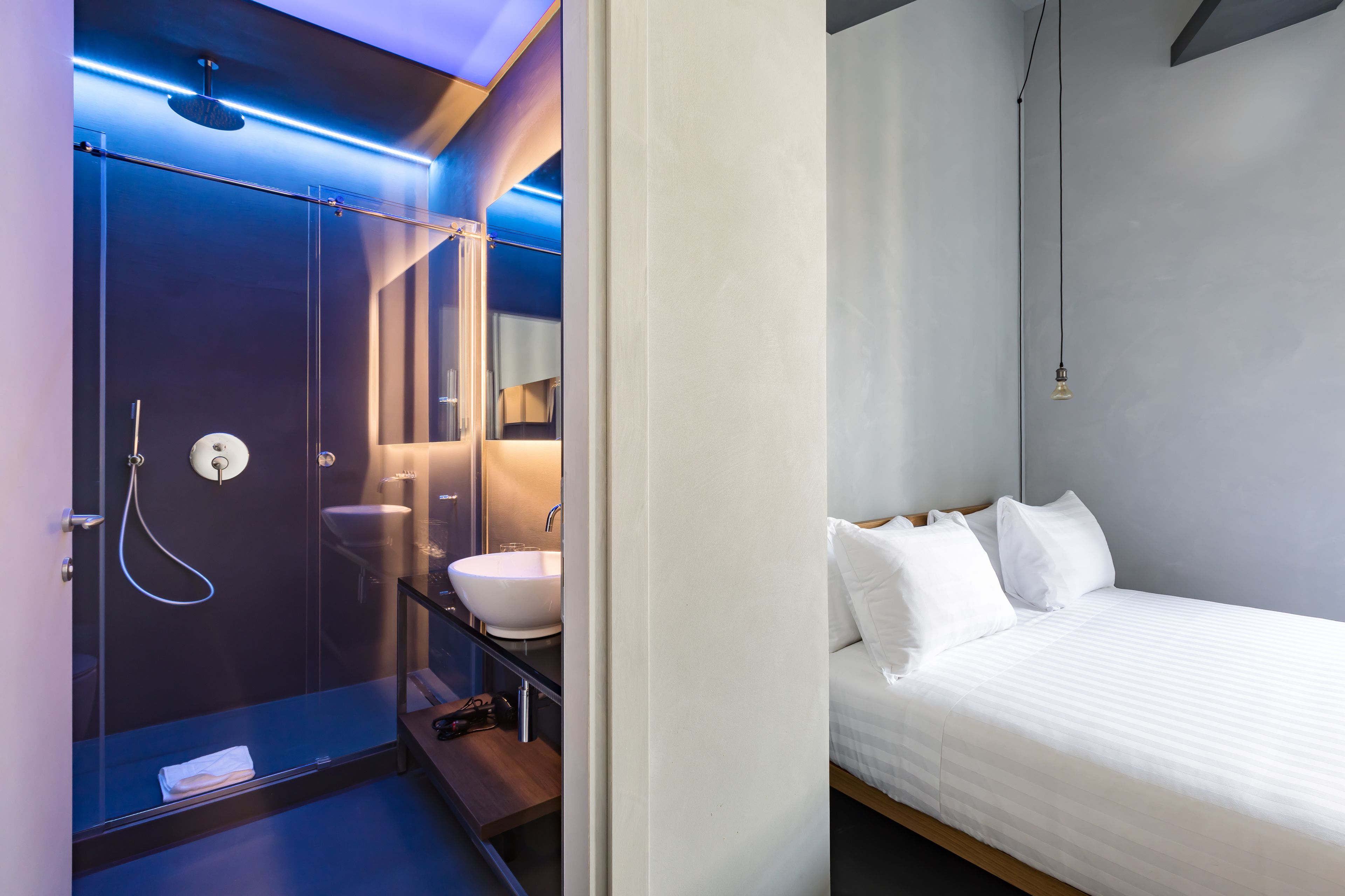 Minibar, coffres-forts dans les chambres, bureau, chambres insonorisées
