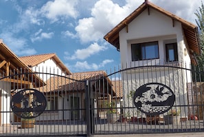 Fachada da propriedade