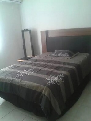 Familien-Stadtwohnung, 3 Schlafzimmer | 3 Schlafzimmer, kostenloses WLAN, Bettwäsche