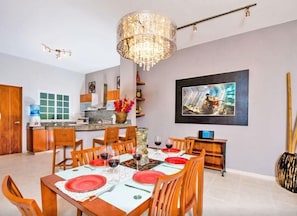 2 bedrooms, in-room safe, desk, iron/ironing board - Las Olas family Townhome Apartments (Playa del Carmen)