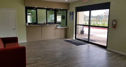 Scottish Inns & Suites