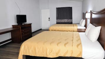 Habitación, 2 camas Queen size, para no fumadores | Minibar, escritorio, tabla de planchar con plancha y wifi gratis