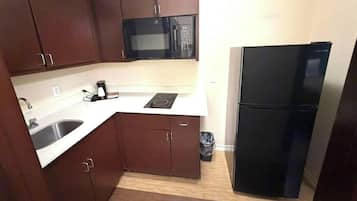 Fridge, microwave