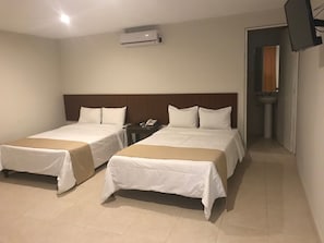 Twin Room | Desk, iron/ironing board, free WiFi
