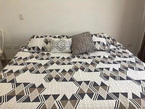 Family Townhome, 3 Bedrooms | 1 bedroom, iron/ironing board, free WiFi - Casa Sel (Mazatlán)