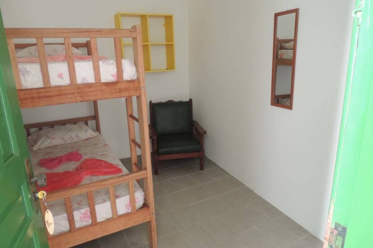 Quarto 09 | WiFi (free), bed sheets