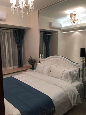 高級套房 | 書桌、遮光布/窗簾、熨斗/熨衣板、折疊床/加床