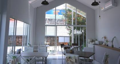 Nan Nakara Boutique