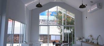 Nan Nakara Boutique