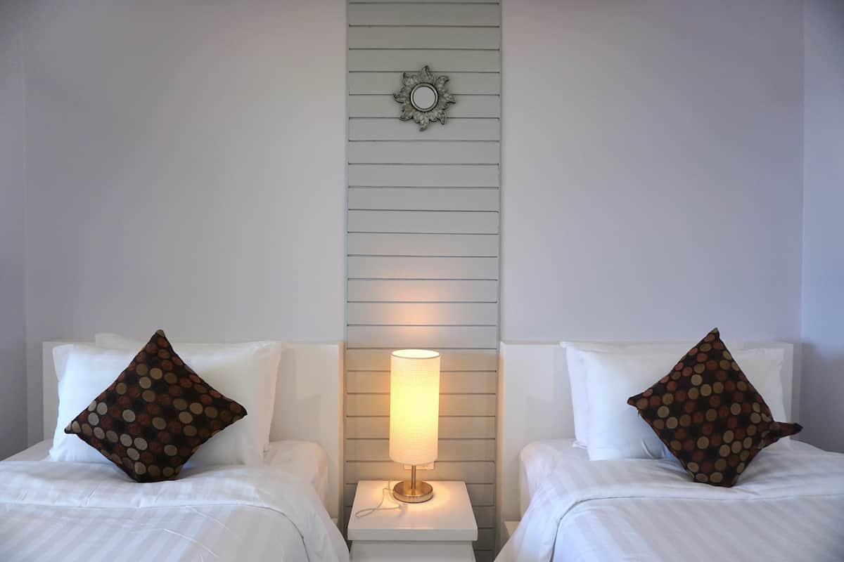 superior twin room | minibar, in-room safe, rollaway beds, free wifi