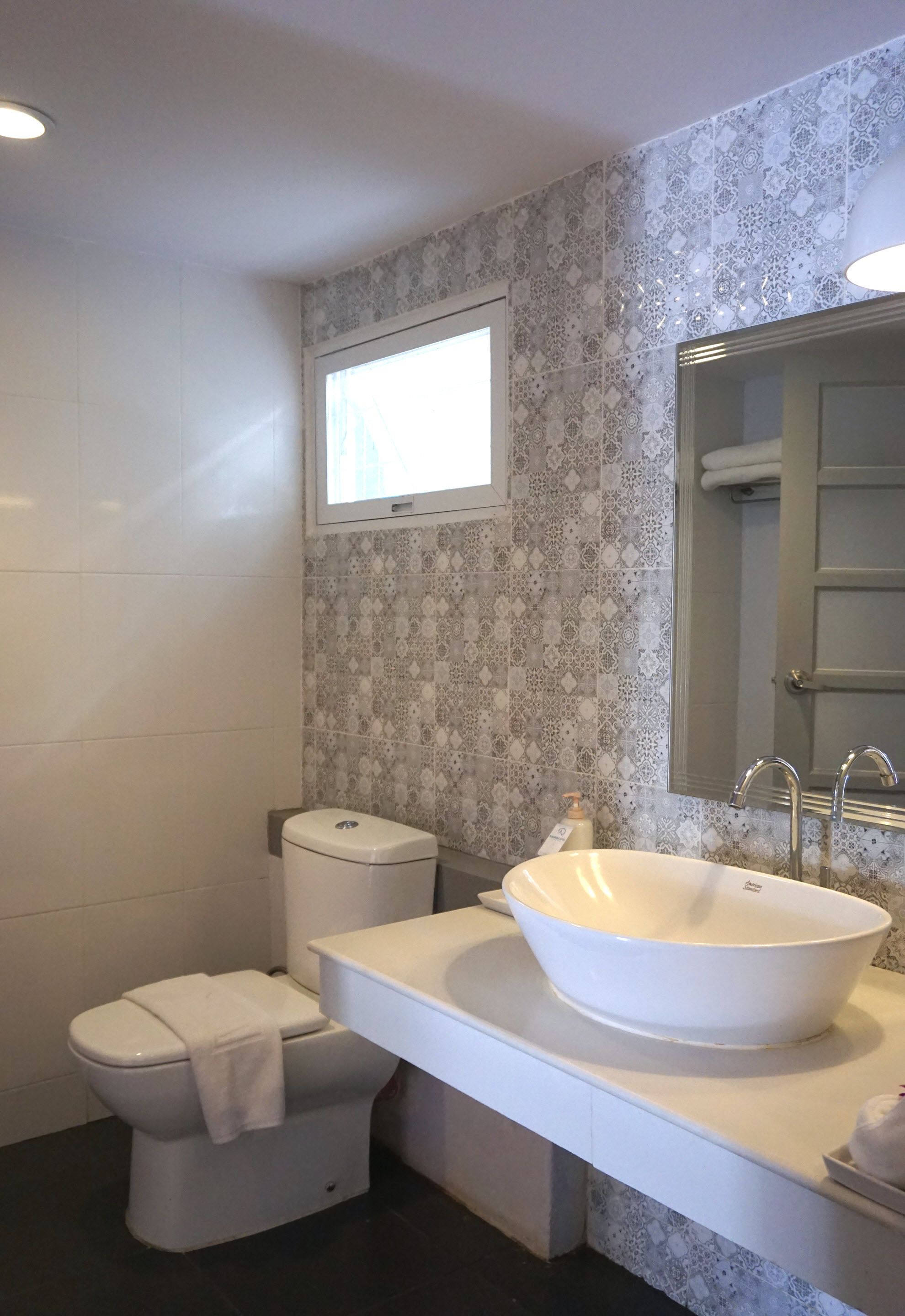 standard double room | bathroom | rainfall showerhead, free toiletries, hair dryer, bathrobes