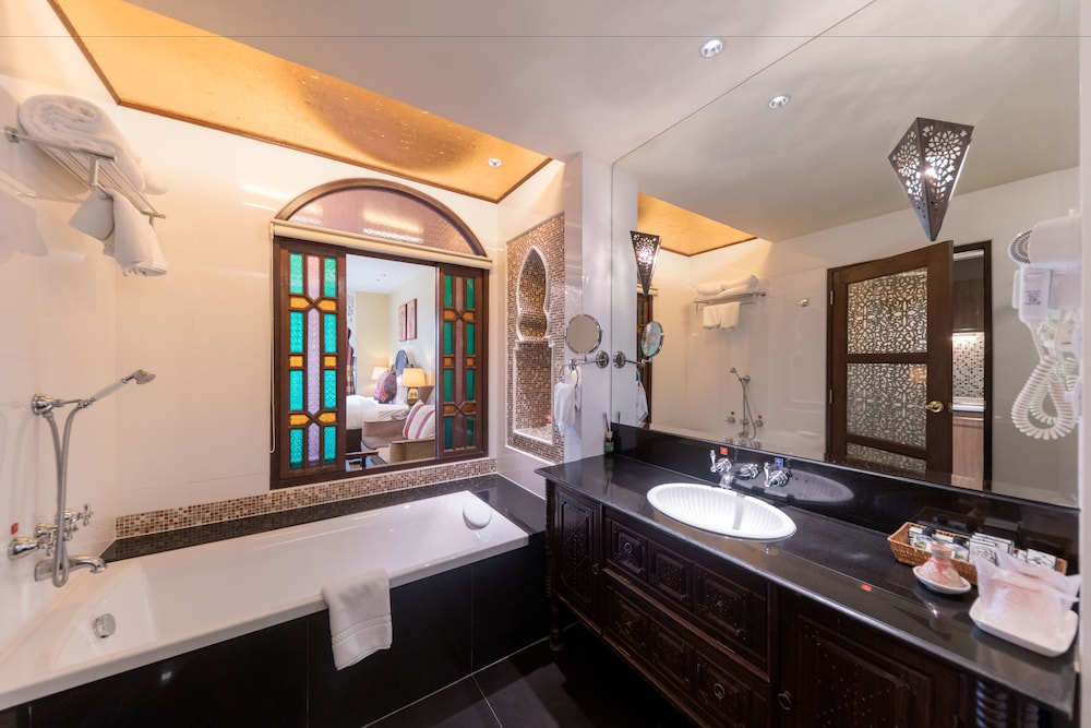 Floral Hotel Sheik Istana Chiang Mai by null