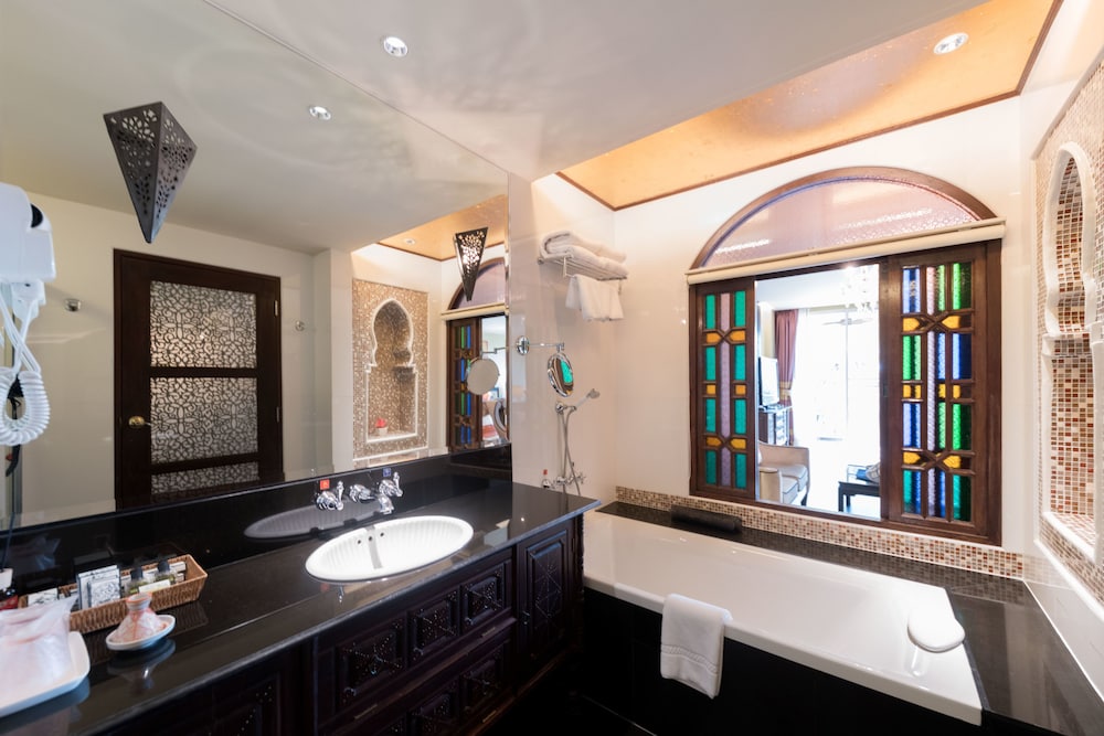 Floral Hotel Sheik Istana Chiang Mai by null