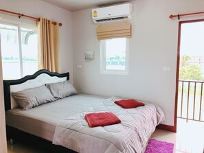 Phòng đôi Tiêu chuẩn | Minibar, màn/rèm cản sáng, giường gấp/giường phụ (phụ phí) 