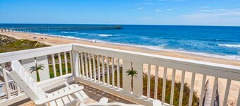 Sea the Love | Oceanfront, Oceanside Hot Tub + Elevator