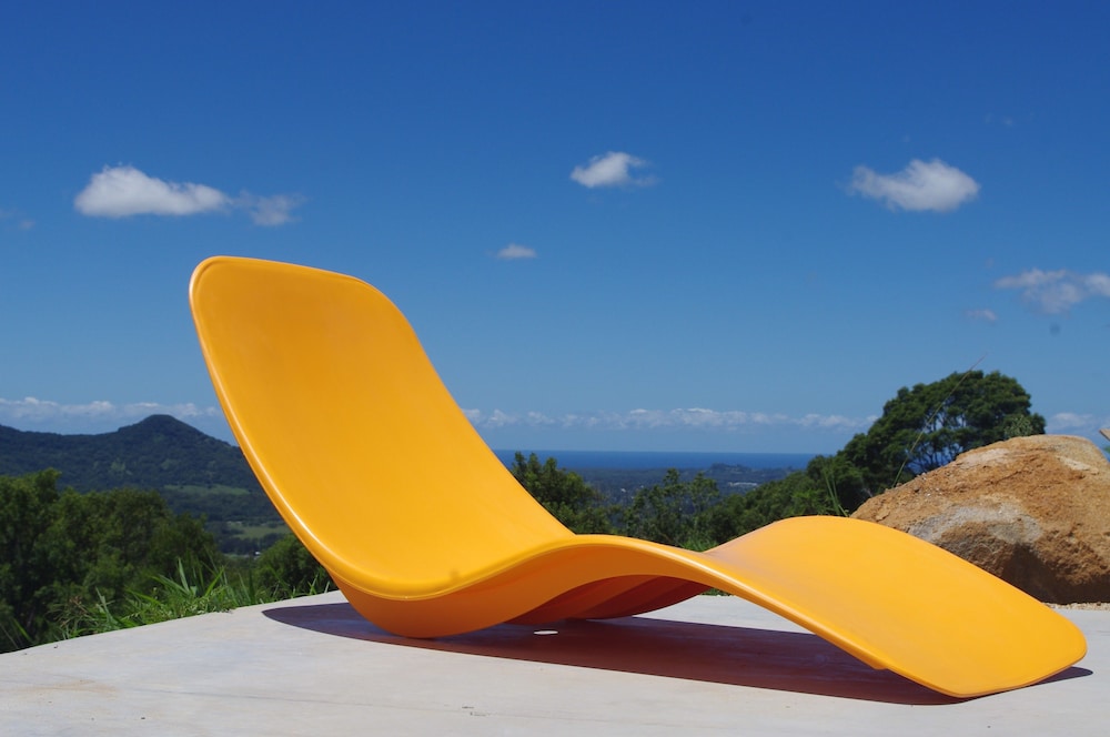 Blackbird Byron. Boutique Hinterland Accommodation. by null