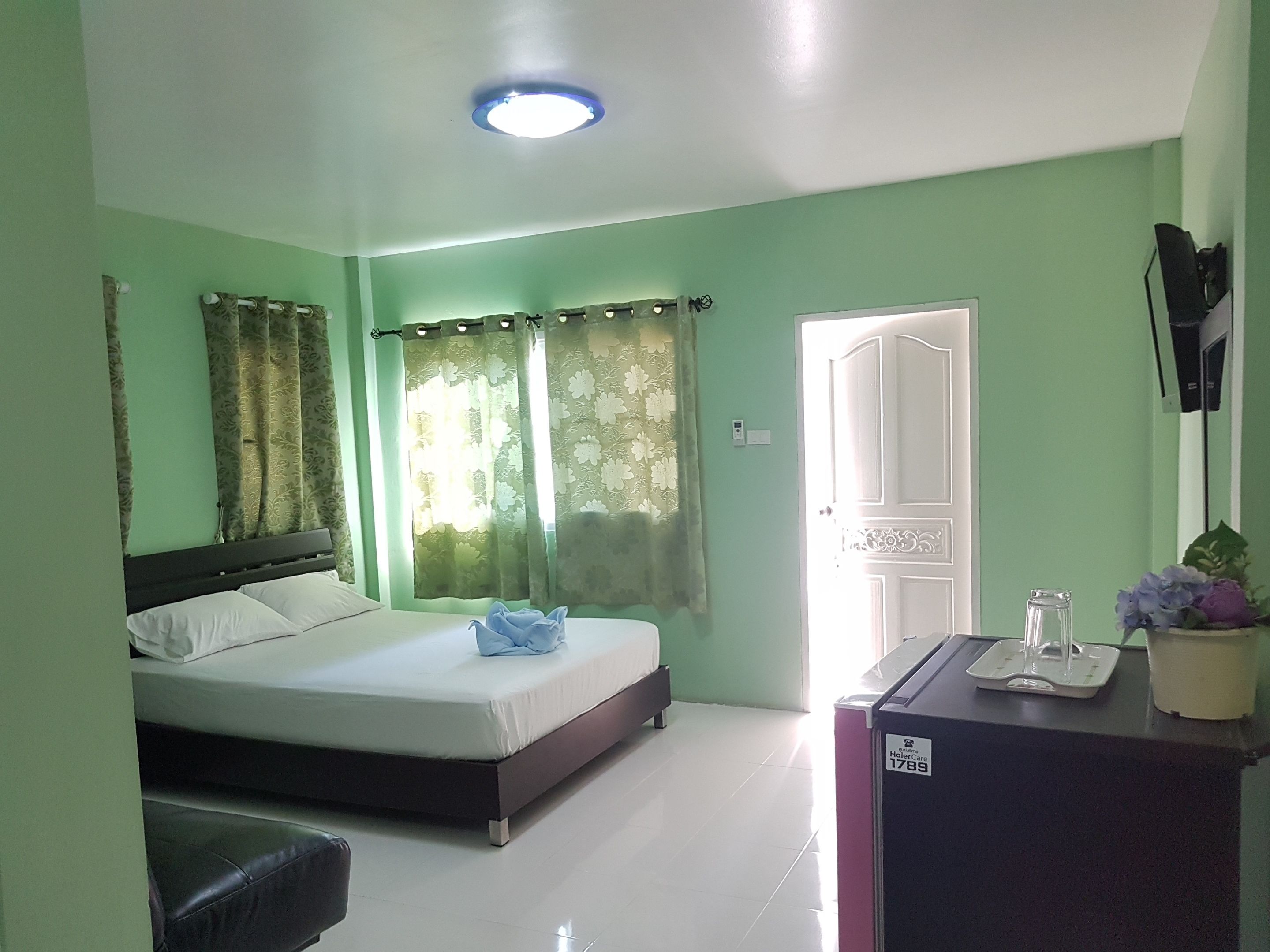 Standard Double Room | Free WiFi