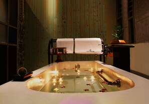 Soins corporels, soins d'aromathérapie, massages suédois