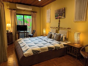 King Bed Garden View Room C | Pimennysverhot, ilmainen Wi-Fi