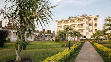 Mặt tiền nơi lưu trú