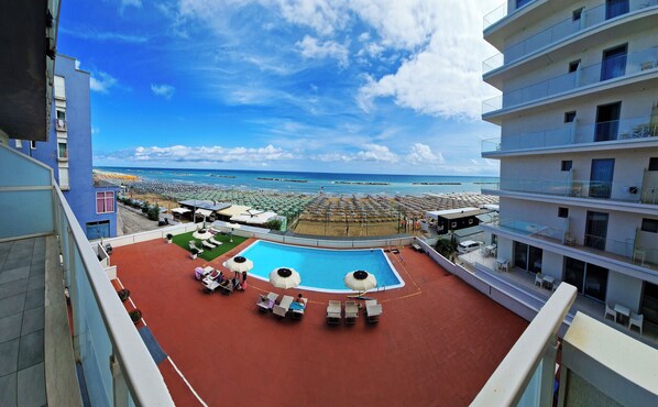 Exterior - Hotel Embassy Pesaro (Pesaro)