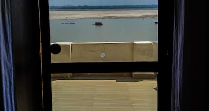 Dwivedi Hotels Sri Omkar Palace