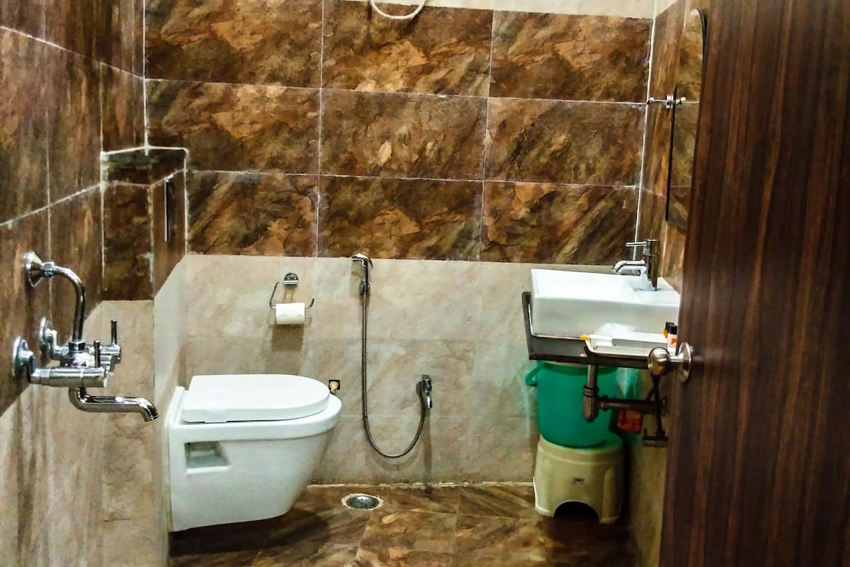 nandi (non river view) | bathroom | shower, free toiletries, towels