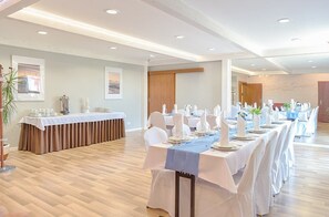 Indoor wedding - Dom Kuracyjny Hotel Messa (Wladyslawowo)