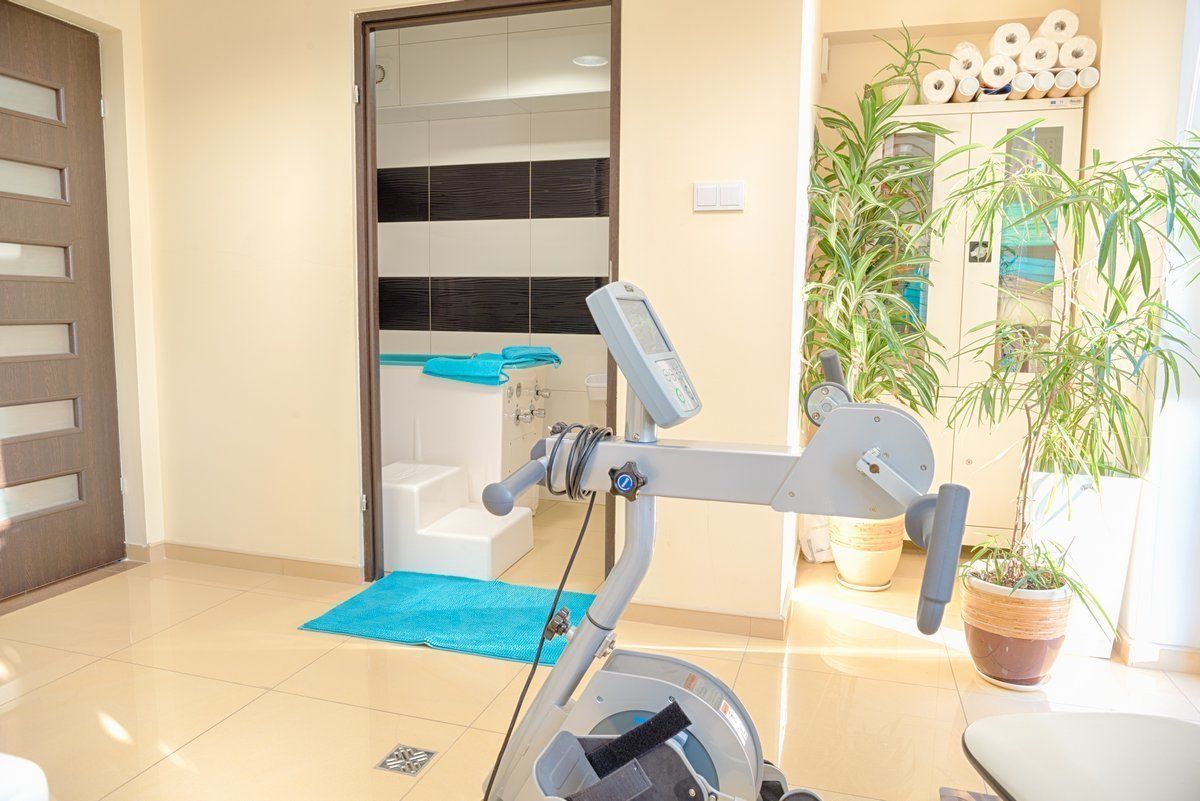 body treatments, hot stone massages, sports massages, body scrubs