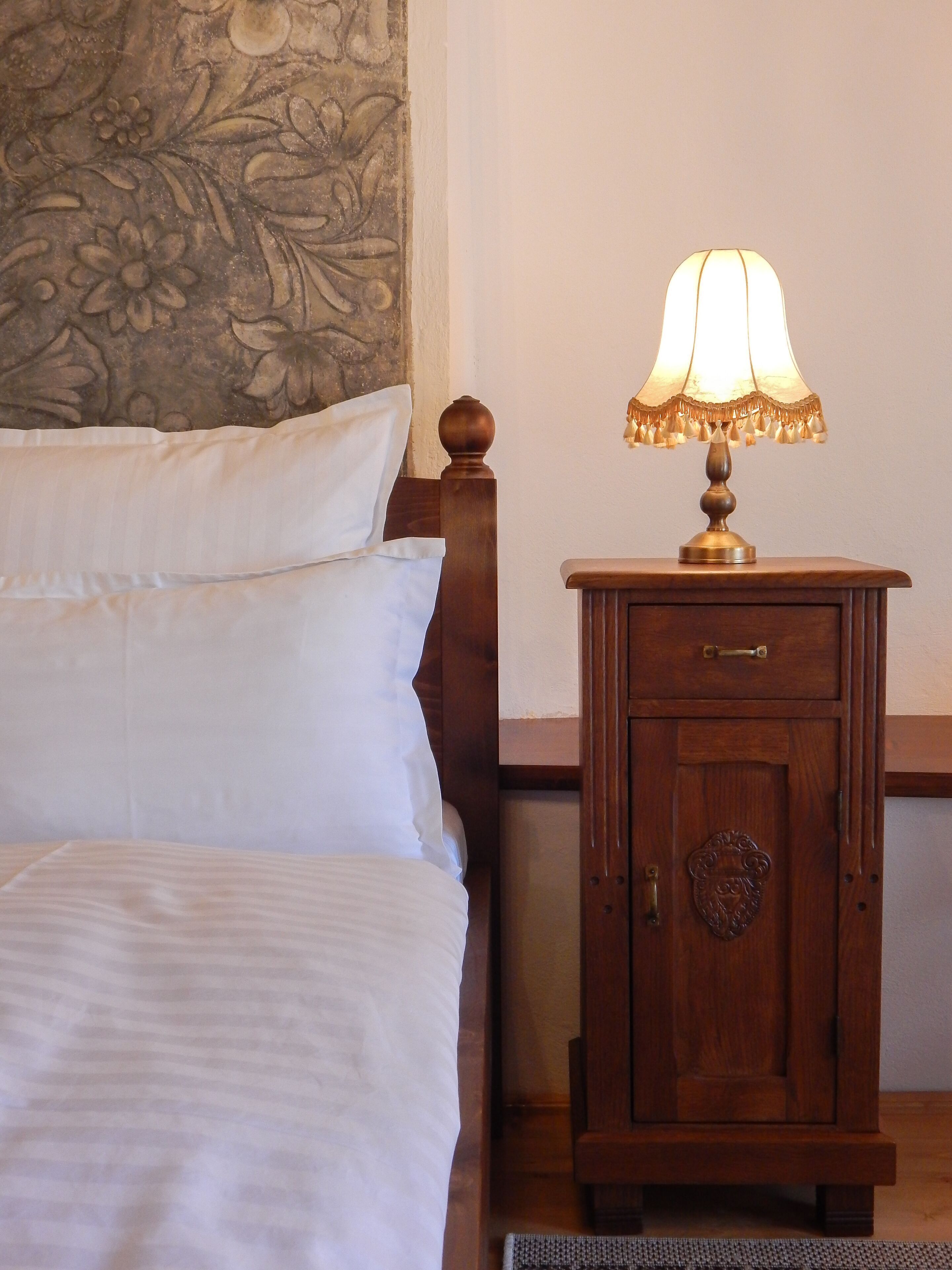 Premium bedding, down comforters, memory foam beds, minibar