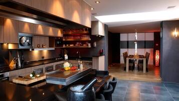 Réfrigérateur, cafetiÚre/bouilloire